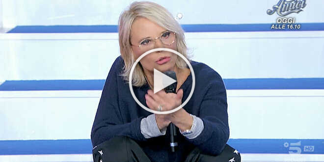 Uomini e Donne, ex corteggiatrice assunta dalla De Filippi: quale lavoro farà