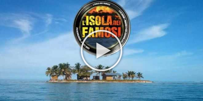 Isola dei Famosi, ex vincitore (sposato) fa outing e presenta pubblicamente il fidanzato
