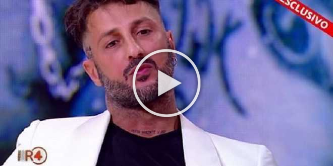 Fabrizio Corona esulta sul web: non dovrà scontare i 9 mesi contestati