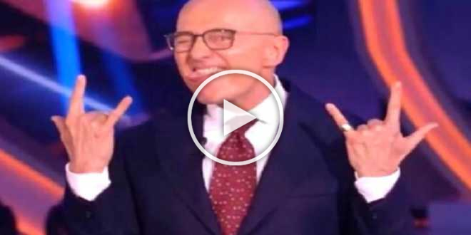 Grande Fratello Vip 7, una famosa cantante pop diventa opinionista?