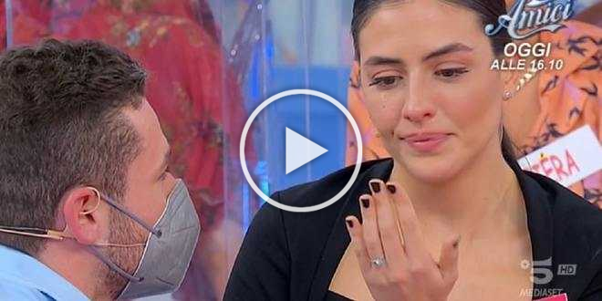 Uomini e Donne anticipazioni, Federica Aversano ha un malore prima di entrare in studio