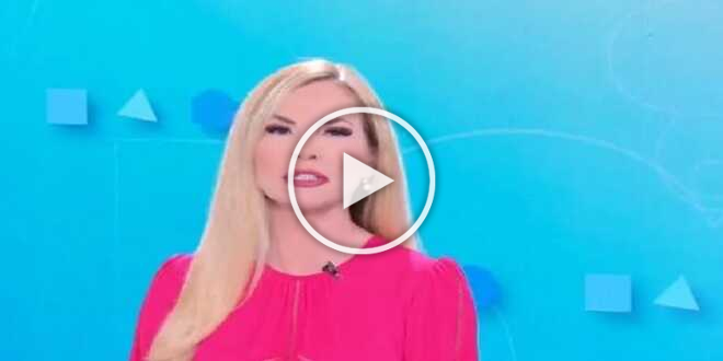 Anche Federica Panicucci fuori da Mattino Cinque? La conduttrice rompe il silenzio