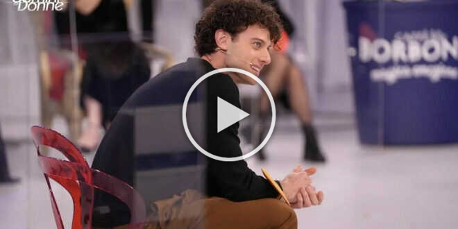 Uomini e Donne, Federico Nicotera: la reazione inaspettata della sorella alla scelta