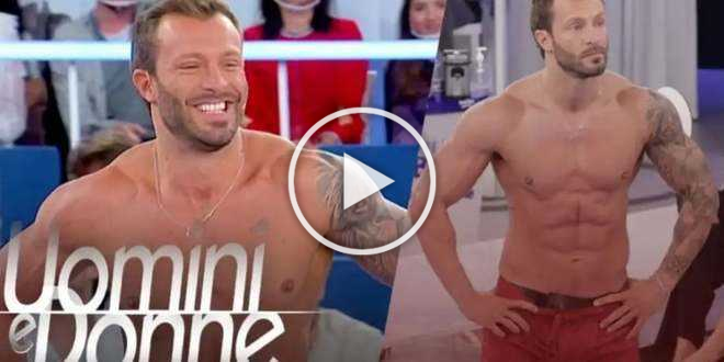 Gossip Uomini e Donne, le foto a luci rosse di Michele Dentice: shock in puntata