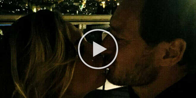Francesco Totti e Noemi Bocchi, spunta la foto del bacio: è bufera