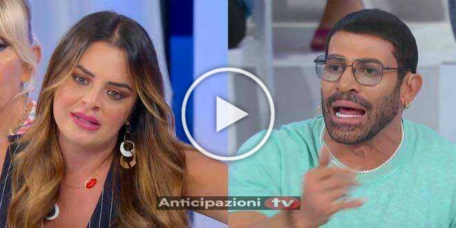 Anticipazioni Uomini e Donne: Gianni Sperti bacia Roberta di Padua