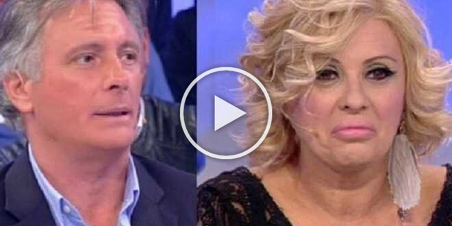 Uomini e Donne, Giorgio Manetti affonda Tina Cipollari: “Ne abbiamo abbastanza”