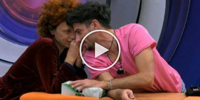Grande Fratello, Giuseppe Garibaldi e Beatrice Luzzi parlano senza microfoni: la spiazzante confessione
