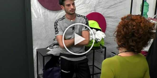 Grande Fratello 2023, Giuseppe Garibaldi ci riprova con Beatrice Luzzi