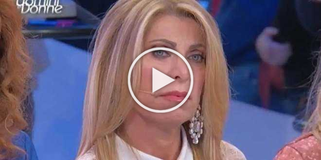 Uomini e Donne news, grave lutto per Anna Tedesco