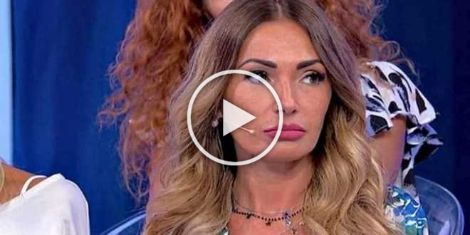 Anticipazioni Uomini e Donne, Ida Platano abbandona lo studio: è un addio?