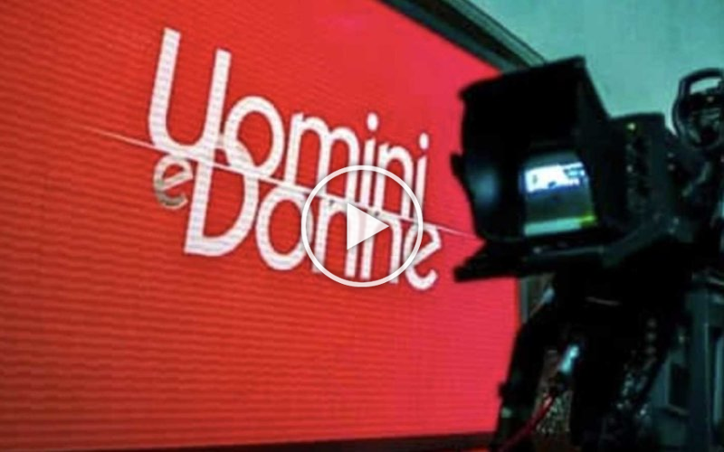 Uomini e Donne anticipazioni, in arrivo un nuovo tronista (e non una tronista): ecco chi è