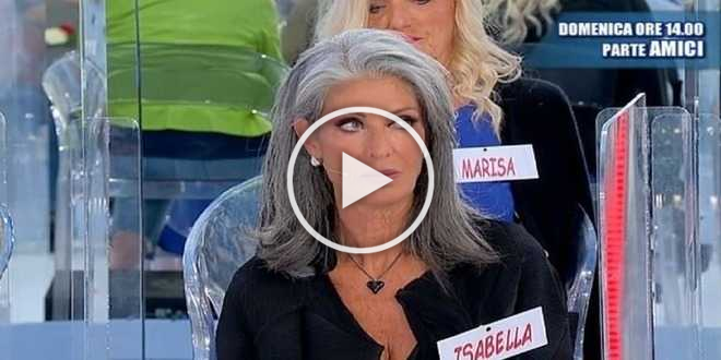 Uomini e Donne, Isabella Ricci nuovamente “massacrata” a centro studio: la reazione del web