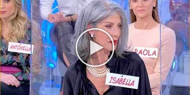 Isabella Ricci sbarca su Instagram: l’annuncio della dama del trono over
