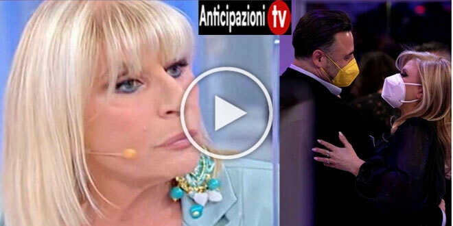 Uomini e Donne, un cavaliere si invaghisce di Tina Cipollari, Gemma non ci sta