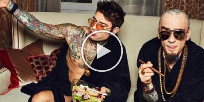 J-Ax e Fedez arrestati per droga: il pm chiede l’ archiviazione della fake news