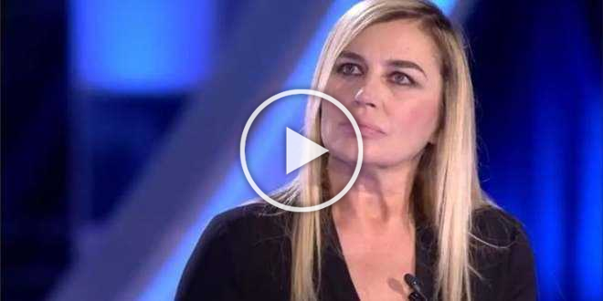 L’intervista shock a Lory Del Santo: “Segregata, picchiata e violentata tutta la notte”