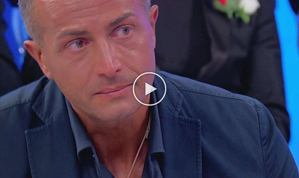 News Uomini e Donne, lo sfogo di Riccardo Guarnieri: “Mi sento un idiota”