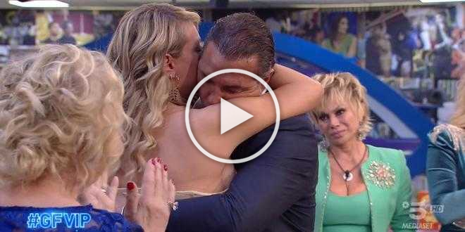 GF Vip, Lorenzo Amoruso gela Manila Nazzaro: “Matrimonio? Non credo”