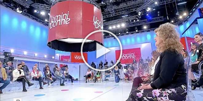 Lutto a Uomini e Donne, muore famosa corteggiatrice
