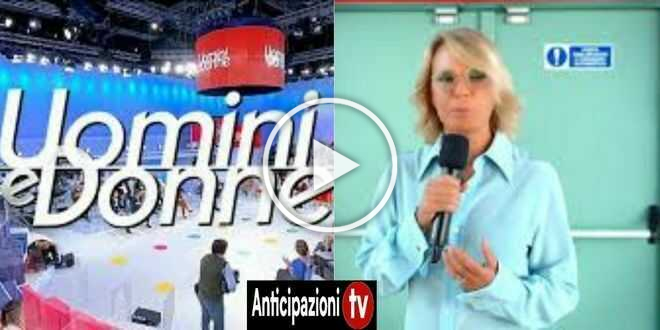 News Uomini e Donne, Maria De Filippi apre la rubrica sugli animali: “Adotta un amico”