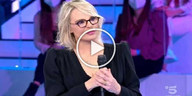 Amici 23, Maria De Filippi delusa dagli inediti? Arriva la drastica decisione