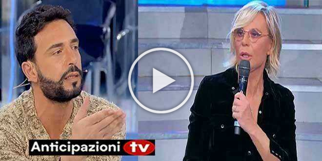 Uomini e Donne, Maria De Filippi prende le difese di Armando: zittiti Gianni e Tina