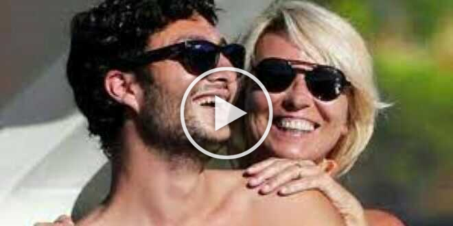 Maria De Filippi e il figlio Gabriele prima estate insieme senza Maurizio Costanzo