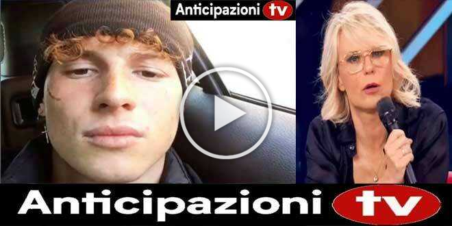 Amici 22, Maria De Filippi perde le staffe con Wax: “Il capobanda più co***one di tutti”