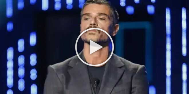 Grande Fratello Vip 2023, Massimiliano Varrese preso in giro da Alfonso Signorini