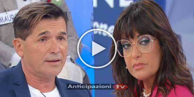 Anticipazioni Uomini e Donne, Maurizio si “sblocca” e bacia Elena: la reazione di Gemma
