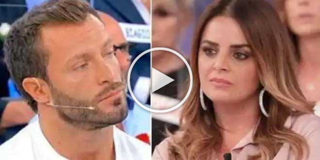Uomini e Donne, Michele umilia Roberta: “Il tuo sedere sembra una portaerei”
