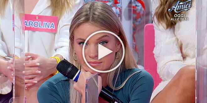 Uomini e Donne, l’ex corteggiatrice Monica Cudia è la nuova tronista? La decisione di Maria De Filippi