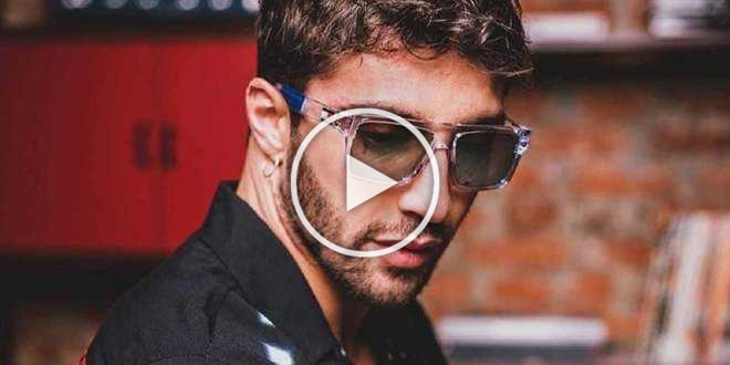 Piovono insulti su Andrea Iannone: ecco chi interviene a difenderlo