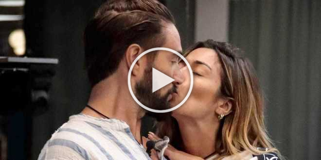 Gf Vip 2021, la proposta indecente di Alex Belli alla produzione per stare solo con Soleil