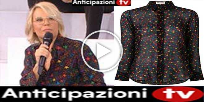 Quanto costa la camicetta a stelle di Maria De Filippi?