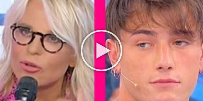 Uomini e Donne, anticipazioni registrazione 26-9-2021: Maria De Filippi caccia uno dei tronisti