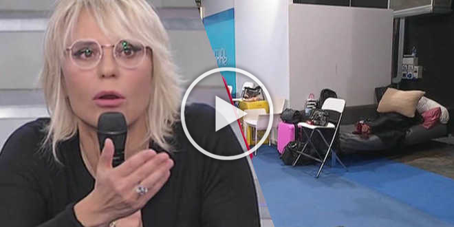 Rissa nello studio di Uomini e Donne, ex dama racconta: “Le ha strappato i capelli”