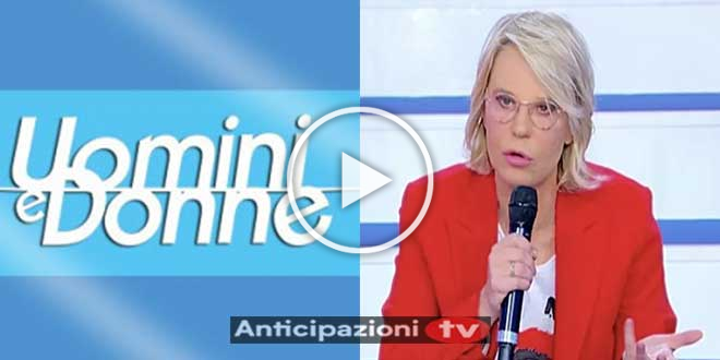 Uomini e Donne, noto ex cavaliere torna dopo Natale? La scelta di Maria De Filippi
