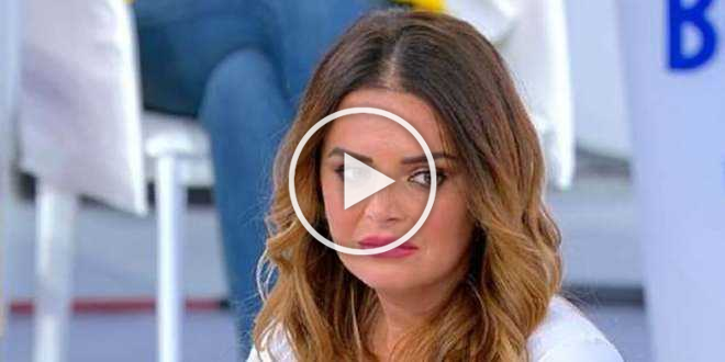 Uomini e Donne news, Roberta Di Padua confessa: “Mi fa impazzire”