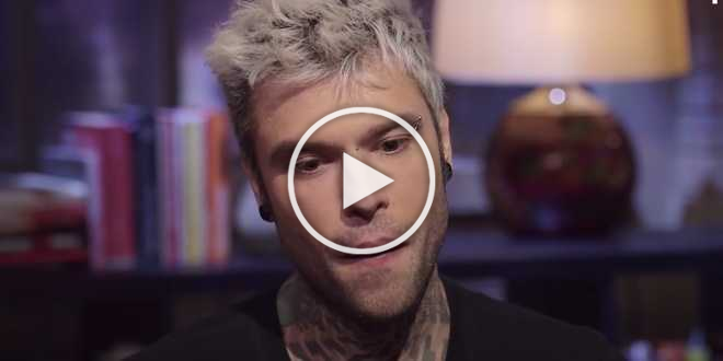 Sanremo 2021, Codacons contesta la mancata squalifica di Fedez: l’esposto contro la Rai