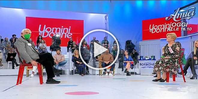 Uomini e Donne, Saverio accusato di molestie: caos in studio