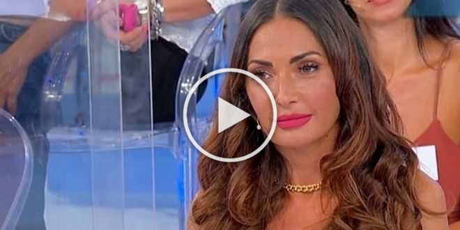 Uomini e Donne, scelta la dama che sostituirà Ida Platano dopo l’addio