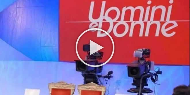 Uomini e Donne gossip: scoppiano due coppie, mentre un’altra si riavvicina