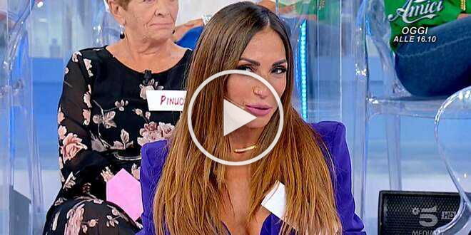 Uomini e Donne, segnalazione su Ida Platano: “Quando guadagna dal programma”