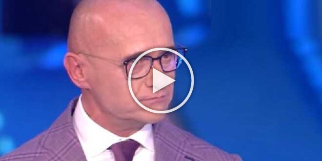 GF Vip 7, Signorini anticipa i temi: si parlerà di razzismo, malattie e LGBT