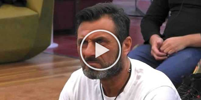 Uomini e Donne, Sossio Aruta furioso sui social “Sciacquatevi la bocca”
