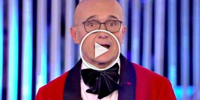 GF Vip, lo sponsor Mikado furioso con Signorini: “Non parla a nostro nome”