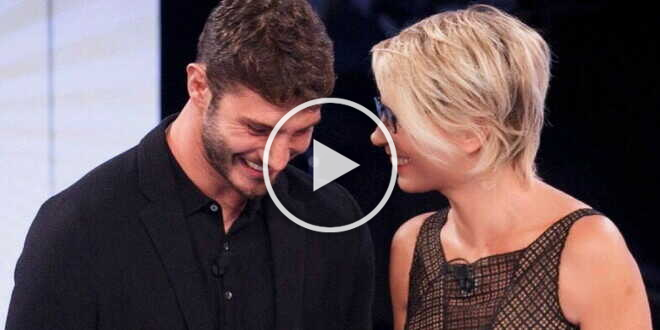 Stefano De Martino rivela qual è il consiglio più prezioso che gli ha dato Maria De Filippi