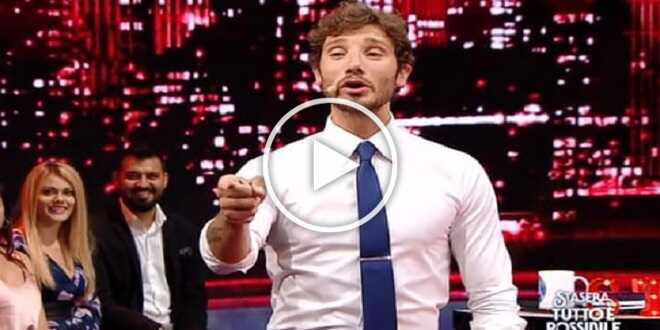 Stefano De Martino, arriva la tegola lavorativa: fuori da due programmi?